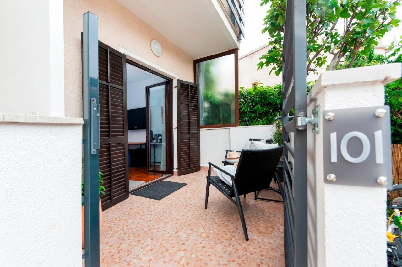 Villa B&B Marina & Parking Free Rovinj Exterior foto