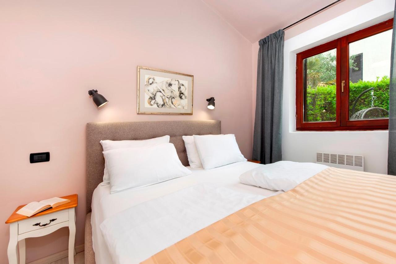 Villa B&B Marina & Parking Free Rovinj Exterior foto